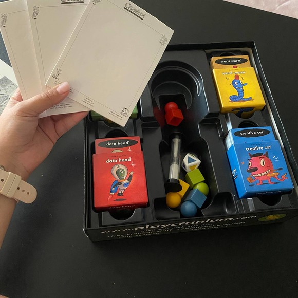 Hasbro Gaming Cranium Family Board Game Night - Picture 5 of 5